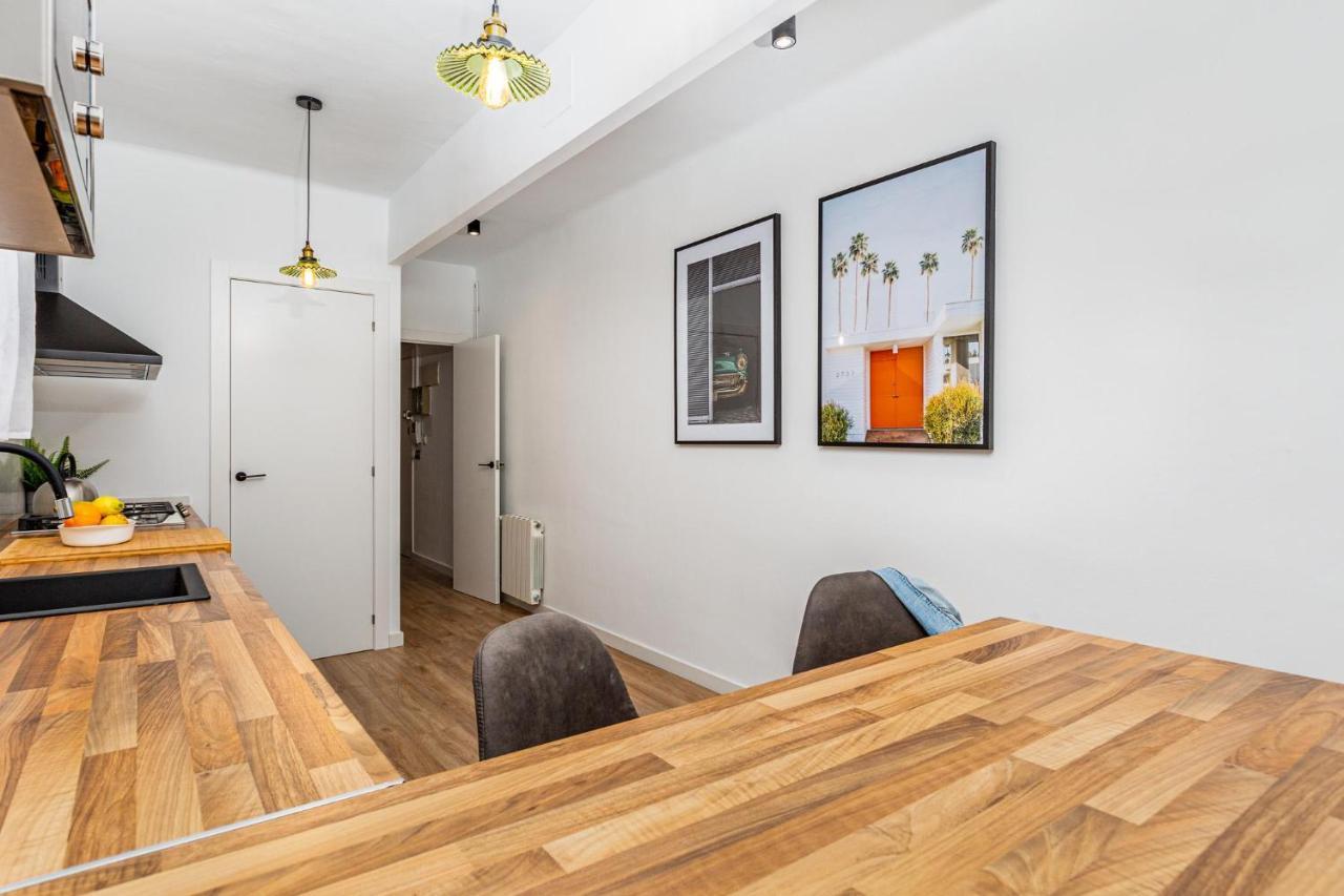 Simply Stunning - Hidden Gem, Heart Of Poble Sec Apartment Barcelona Luaran gambar