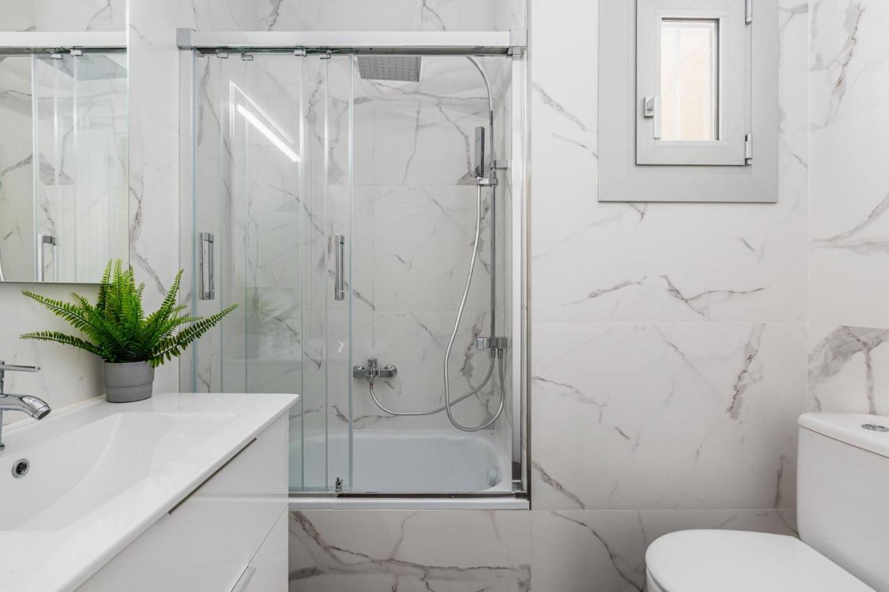 Simply Stunning - Hidden Gem, Heart Of Poble Sec Apartment Barcelona Luaran gambar