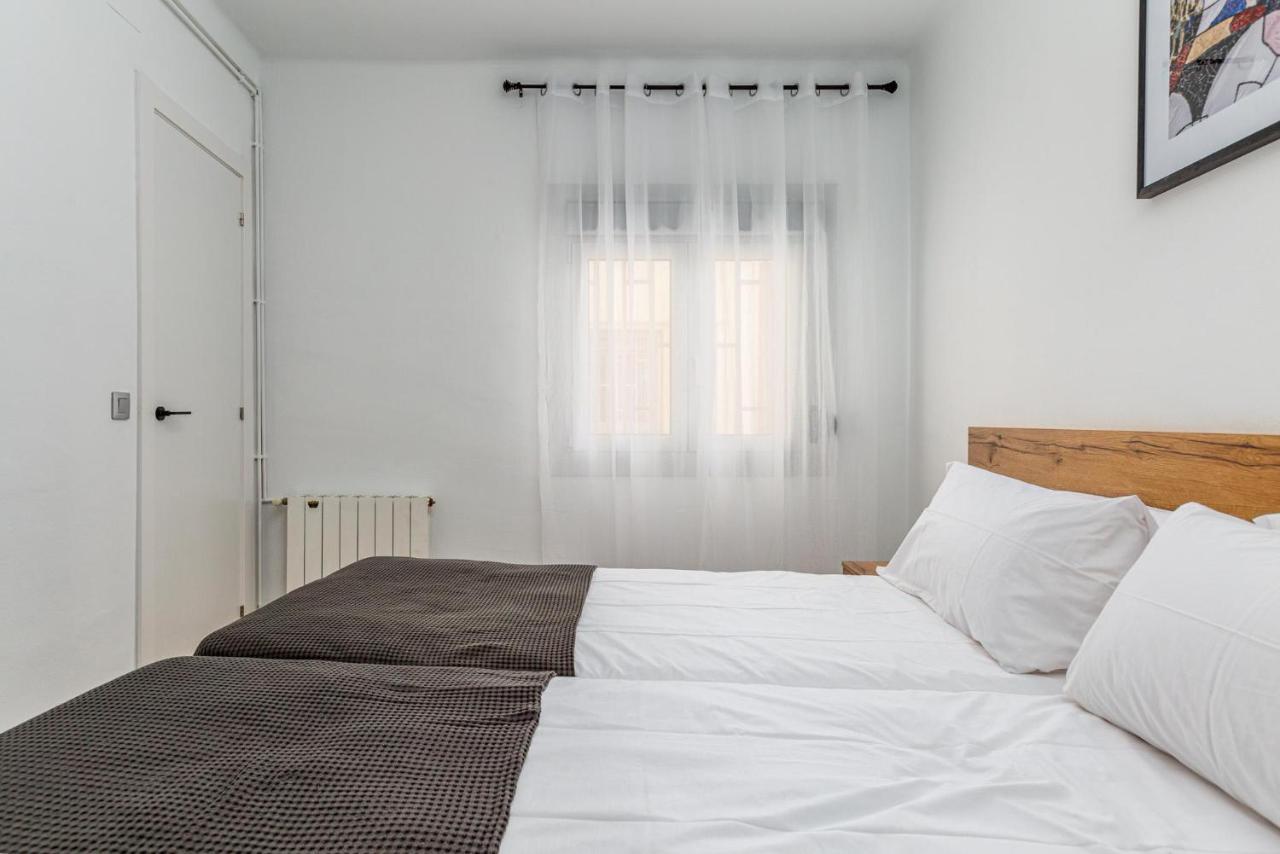 Simply Stunning - Hidden Gem, Heart Of Poble Sec Apartment Barcelona Luaran gambar